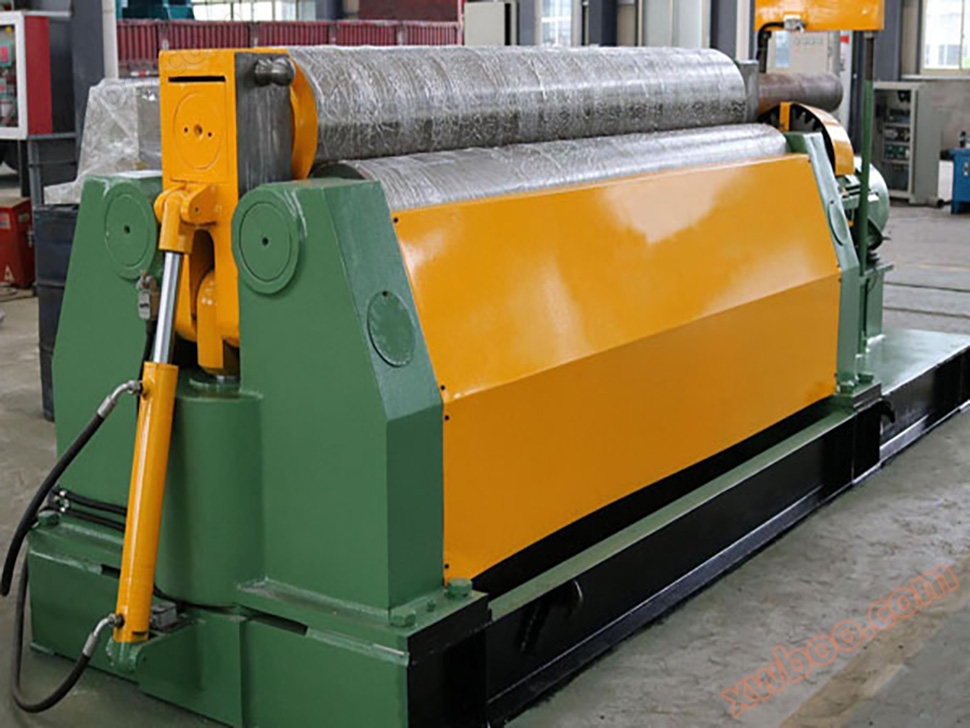 W11-20x3000 Symetryczna maszyna do zwijania płyt trójrolkowych